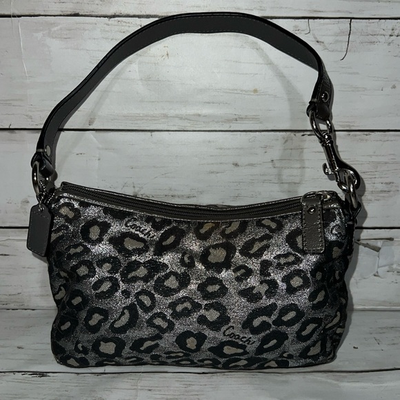 Coach Leopard Mini baguette shoulder bag - Picture 3 of 5